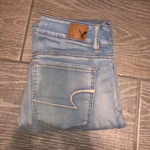 🦅 American eagle outfitters